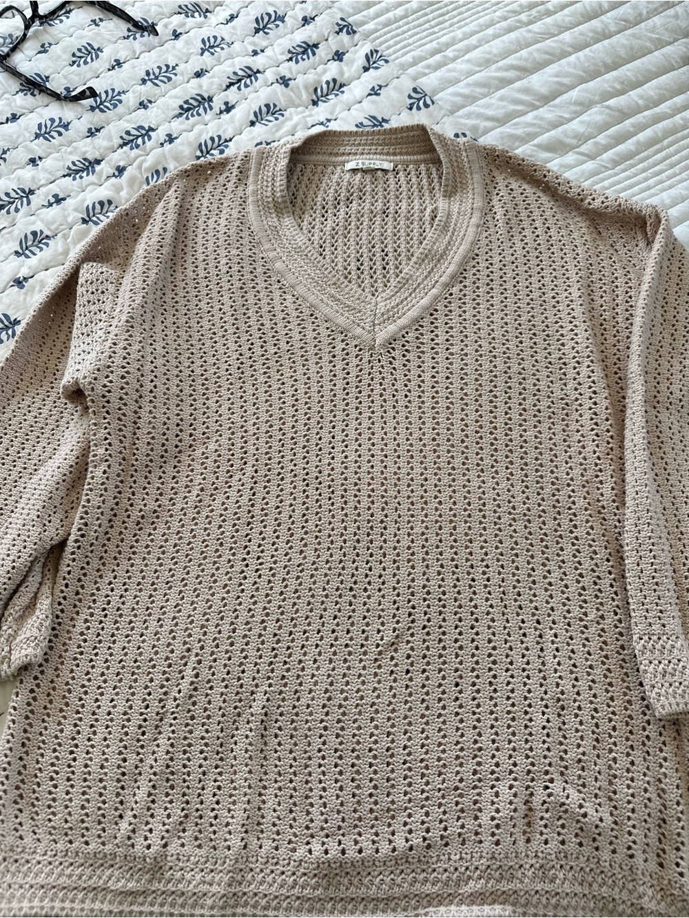 Z Supply Light Beige V-Neck Knit Sweater